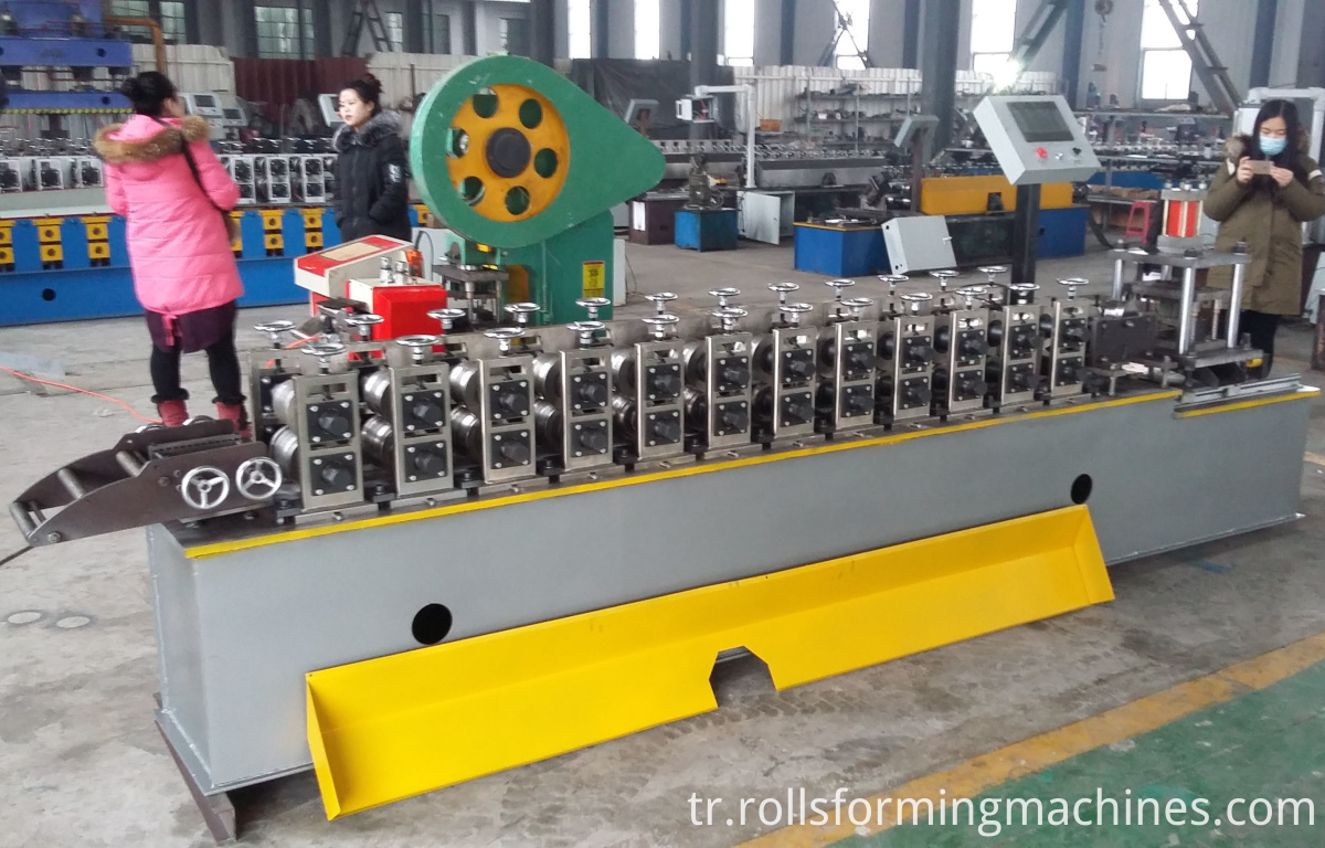Customized Roller Shutter Door Roll Forming Machine